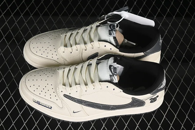 All categories Air Jordan Jordan series basketball shoes Air Jordan 1 Low high-end customized low-top sneakers Travis Scott x Fragment Design x Air Jordan 1 Low OG SP AJ1 Violent Bear joint beige small random hook low-top cultural casual sneakers LD2025-011